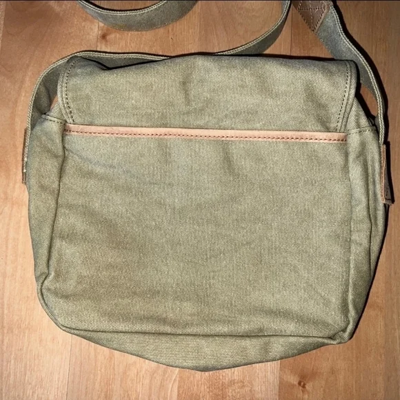 Vintage L.L. Bean Green and Tan Crossbody Messenger Bag, Like New!! - Picture 5 of 6